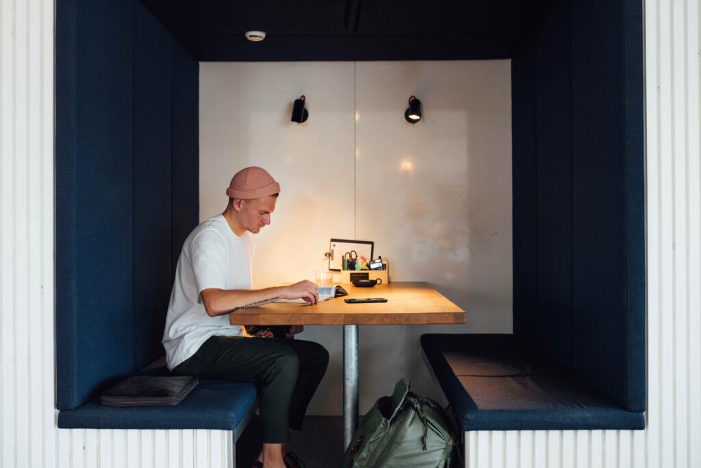 zoku-amsterdam-coworking-booth