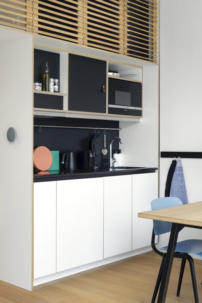 Zoku-CPH-111